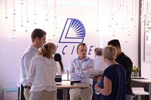 Photo: Buyers and exhibitors gathered at the Hong Kong International Lighting Fair 2016 Photo: Buyers and exhibitors gathered at the Hong Kong International Lighting Fair 2016