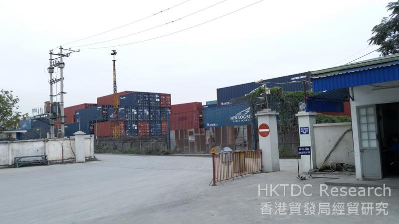 Photo: Modern logistics services are in great demand in Vietnam (2).
