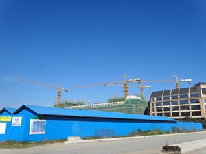圖: 金邊正在施工的高層建築(2)。 圖: 金邊正在施工的高層建築(2)。