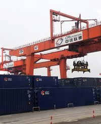 相片:渝新欧的起点-重庆团结村铁路集装箱中心站。 相片:渝新欧的起点-重庆团结村铁路集装箱中心站。