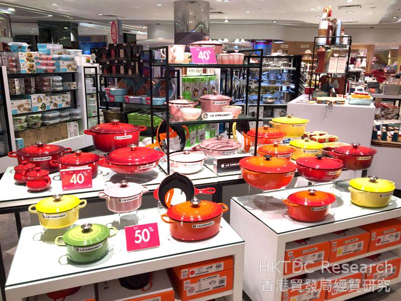 相片: 吉隆坡一家百貨公司售賣的歐洲品牌煮食用具。