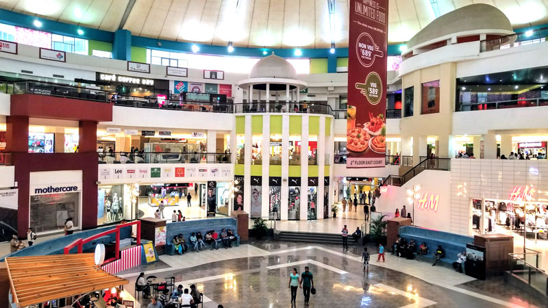 相片: 位于印度浦那(Pune)的Amanora Town Centre购物商场(2)。 相片: 位于印度浦那(Pune)的Amanora Town Centre购物商场(2)。