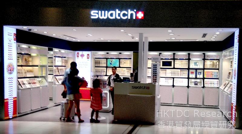 相片: 曼谷苏凡纳布米国际机场的Swatch商店。