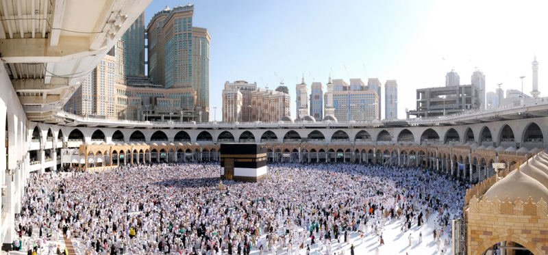 相片: 每年朝觐期间，麦加的大清真寺都会聚集大批穆斯林朝圣者。
