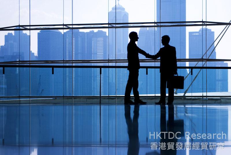 相片：香港为内地企业提供广泛的专业服务。