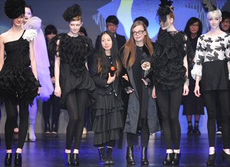 35. Hong Kong Young Fashion Designers’ Contest 2011 35. Hong Kong Young Fashion Designers’ Contest 2011