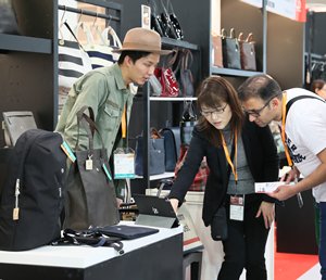 Hong Kong Fashion Week Fall and Winter Fairground Hong Kong Fashion Week Fall and Winter Fairground