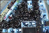 Job seekers pack a Hong Kong job fair amid robust recruitment across a range of sectors Job seekers pack a Hong Kong job fair amid robust recruitment across a range of sectors