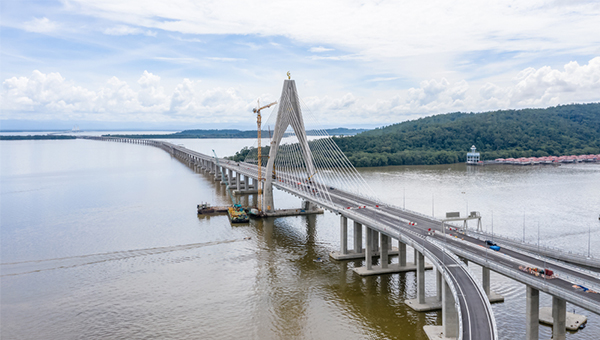 文萊跨海大橋