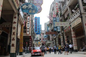 Many movie shooting venues become famous overnight, attracting tourists