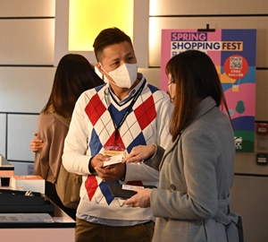 exhibitors exhibitors